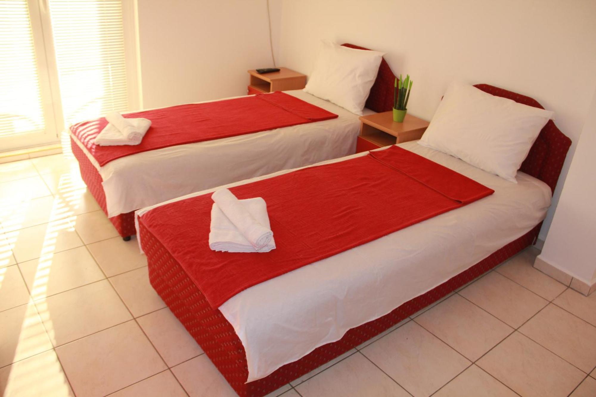 Prijevor Apartments Budva Kültér fotó